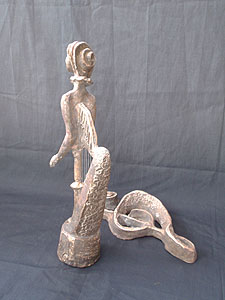 Arja Krossbeckin pronssiveistos